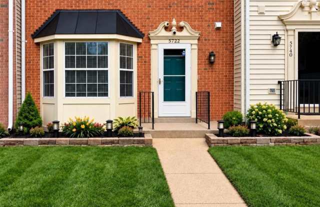 5722 BELCHER FARM Drive Gallery 1