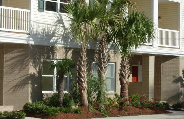 2013 Baltic Ave photos photos