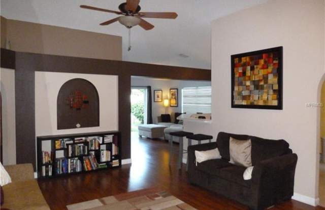 12503 Woodbury Cove Drive Gallery 3