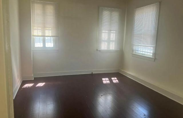 456 South Kenmore Avenue photos photos