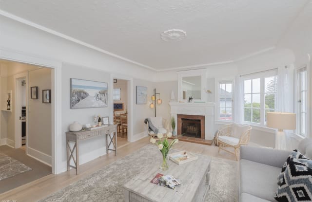 3837 Bayview Bungalow - 302 Carmel Avenue, Pacific Grove, CA 93950
