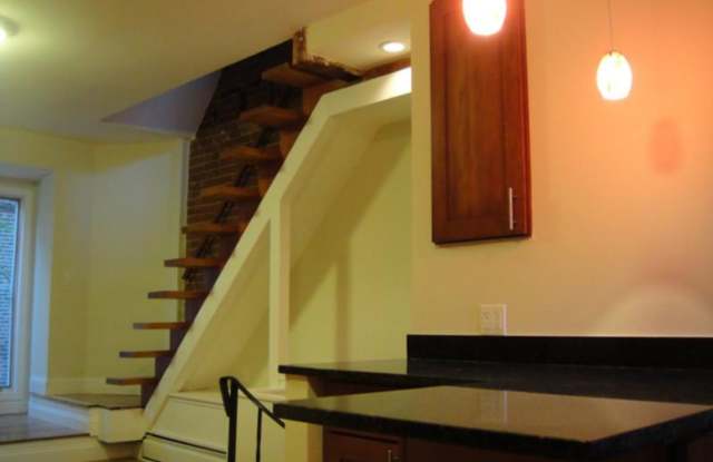 3 bed 2 bath HOME for rent in South End - 9/1 - NO BROKER FEE photos photos