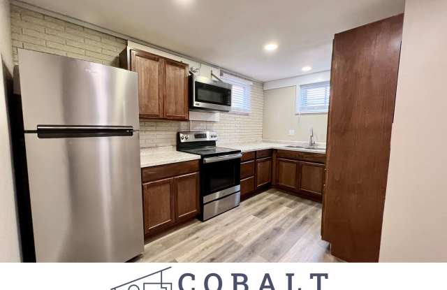 Updated 2 Bed Duplex in Central MHK - August 5th MOVE IN photos photos