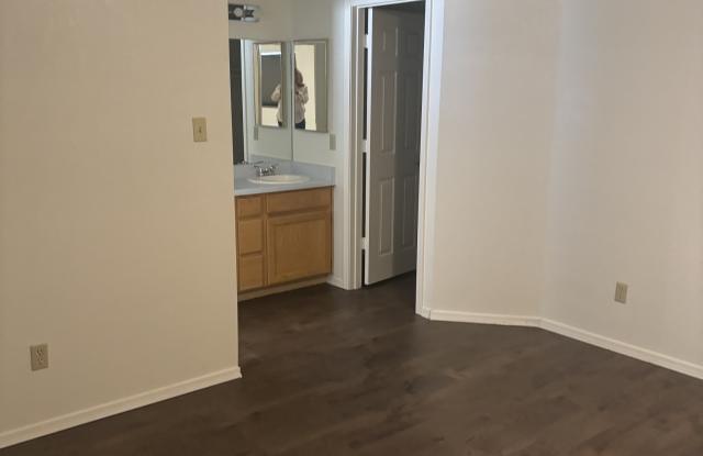 2605 W 12TH PL Gallery 4