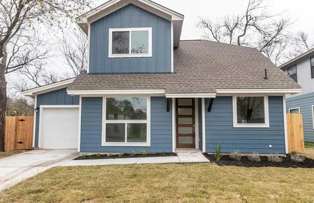 409 W 35th St photos photos