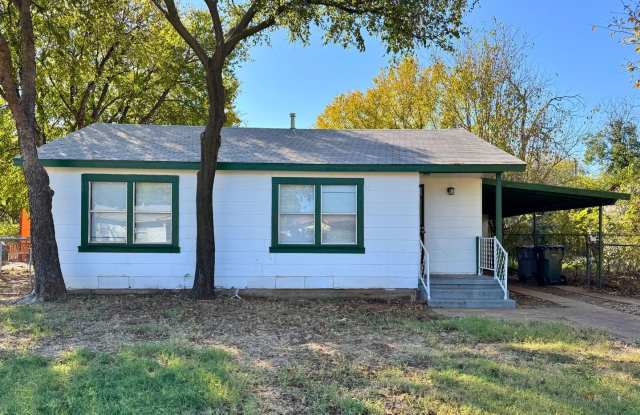 Cute 3 Bed 1 Bath home in Sunnyside Heights Gallery 1