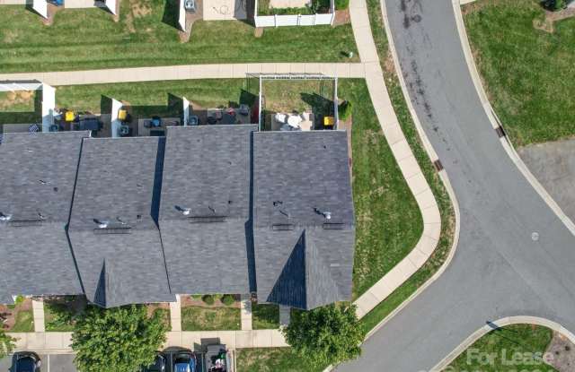 2808 Sand Cove Court Gallery 3