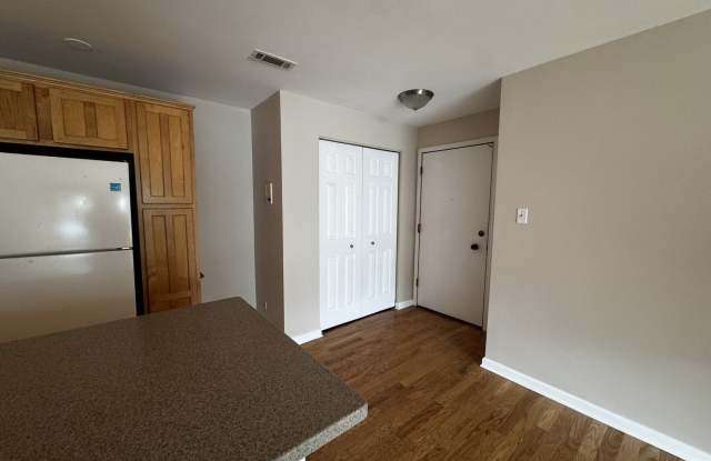 10338 Parkside Avenue Gallery 4