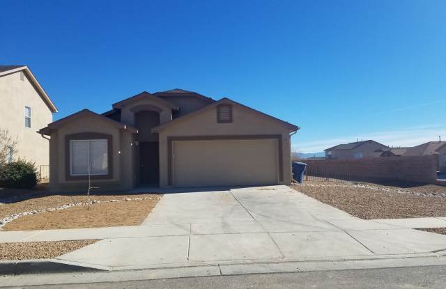 4 bed 2 bath home- New Carpet! photos photos