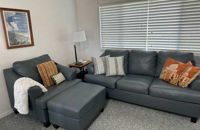 Fully furnished winter rental in gated Villages of Seaport Gallery 4