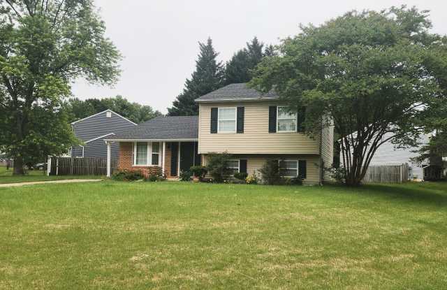 12216 Kingsbrook St photos photos
