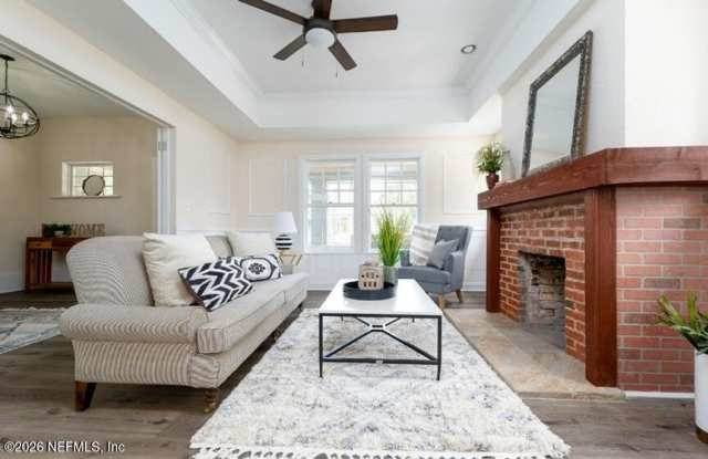 340 W 6TH Street photos photos