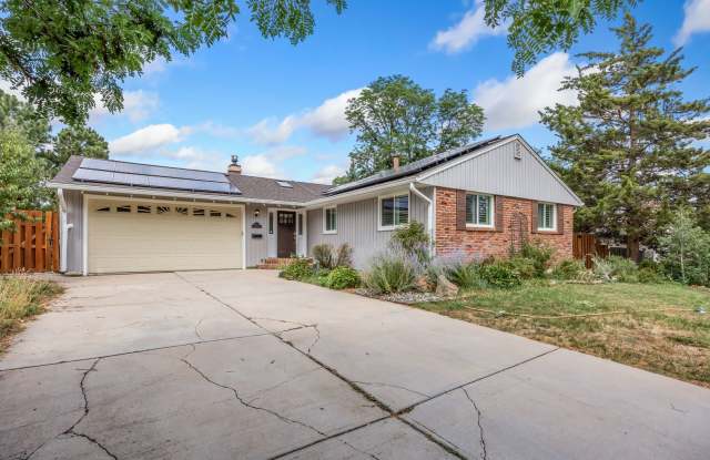 Beautifully Remodeled 4-Bedroom Home with Huge Backyard, New Deck & Views photos photos Beautifully Remodeled 4-Bedroom Home with Huge Backyard, New Deck & Views photos photos