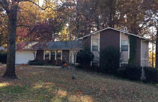 Farragut 3BR/ 3BA House Gallery 3