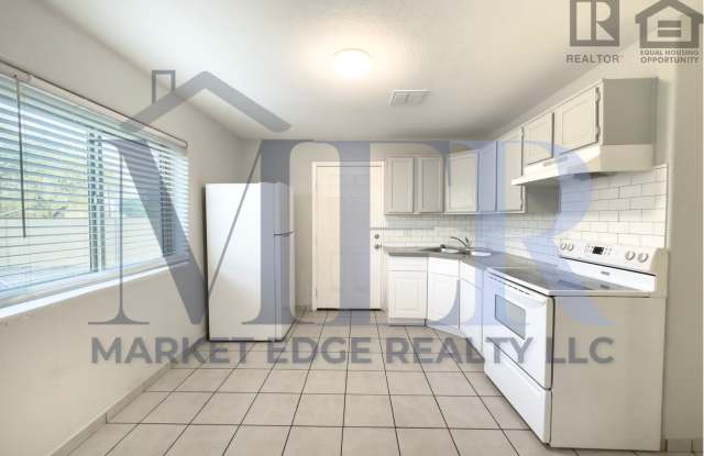 1023 E Old Southern Ave Unit A photos photos