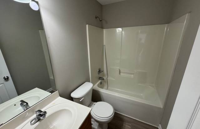 5819 Hamilton Oaks Dr Gallery 4
