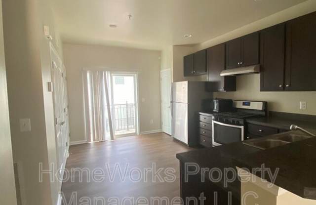 4404 Maple Wood Dr Gallery 2