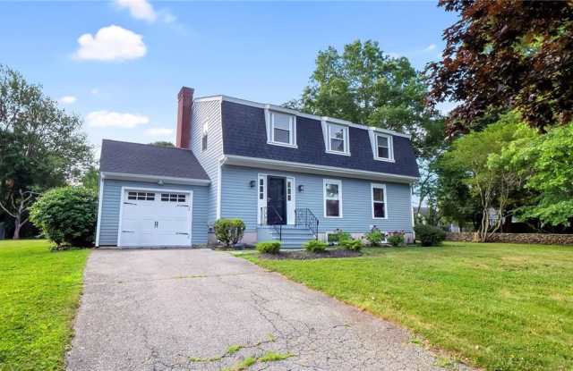 130 Forest Avenue - 130 Forest Avenue, Newport East, RI 02842