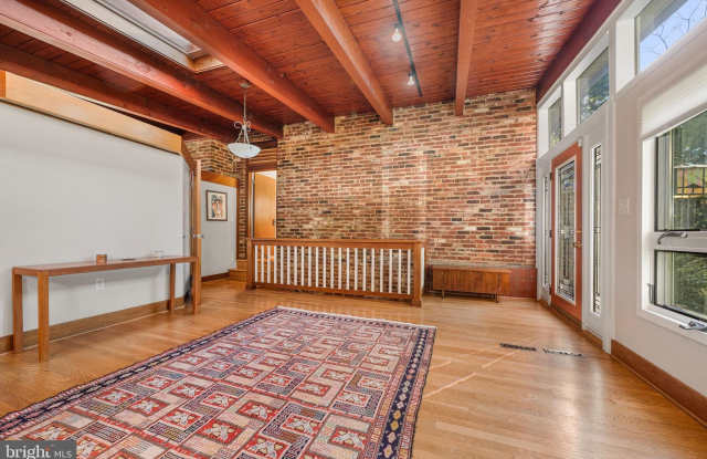 3320 GRASS HILL Terrace Gallery 3