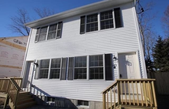 283 Lake Street - 283 Lake St, Weymouth Town, MA 02189