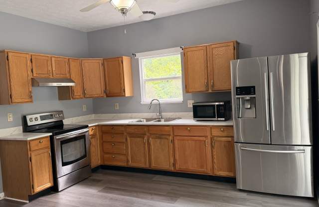 6015 Lakeside Manor Avenue Gallery 4