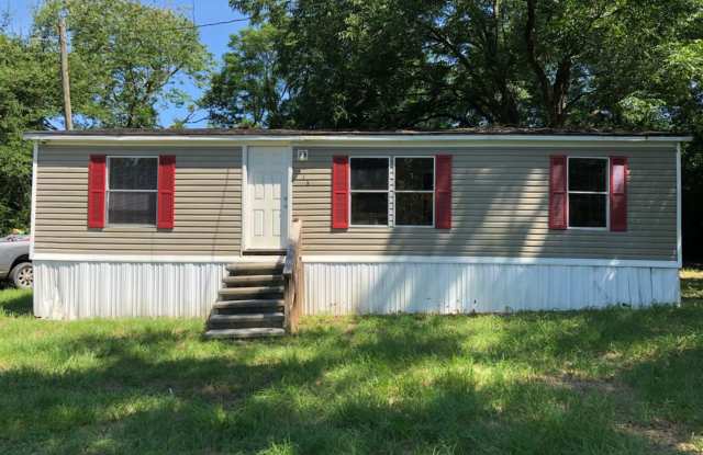 3 bedroom 2 bath mobile home - 919 Wrightsville Avenue, Laurens County, GA 31027