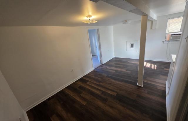 916 N Poplar Street - 916 North Poplar Street, North Little Rock, AR 72114