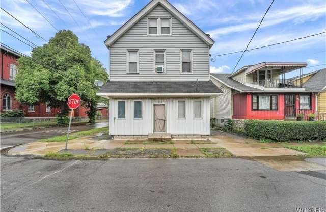 214 Ludington Street photos photos