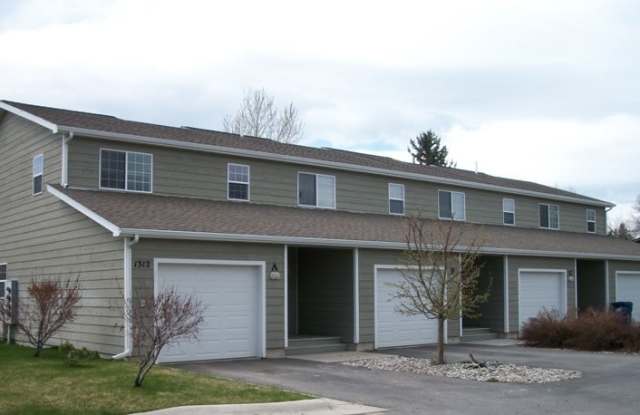 Spacious 2-Bedroom Townhouse in Bozeman – Prime Location! photos photos