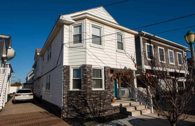 109 N Washington Ave photos photos