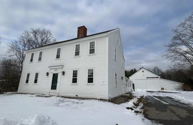 454 Main Street - 454 Main Street, Rockingham County, NH 03044