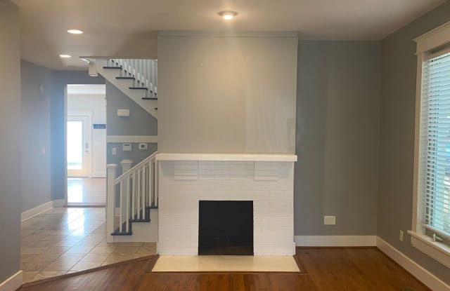 3107 Vanderbilt Place - 3107 Vanderbilt Place, Nashville, TN 37212