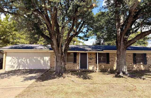 1418 E Dawson St photos photos