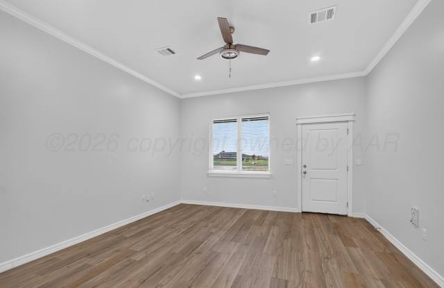 13933 PERIWINKLE UNIT A Drive Gallery 2