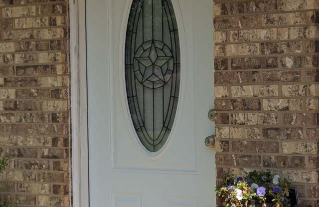 1511 Milam Dr photos photos