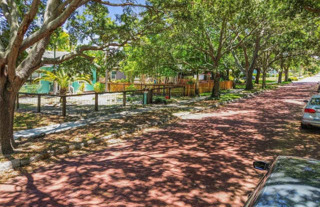 2421 7TH AVENUE N photos photos