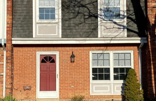 18 PARK PLACE - 18 Park Place, Lovettsville, VA 20180