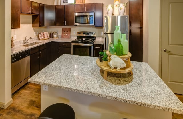 Granite 550 Gallery 2