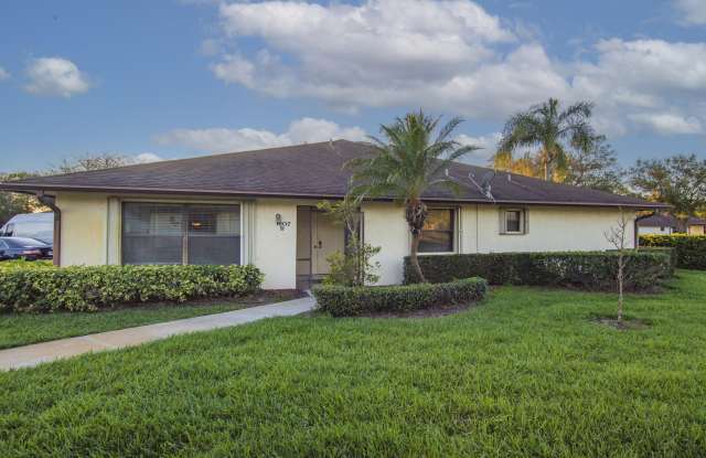 1607 Laurel Leaf Lane photos photos