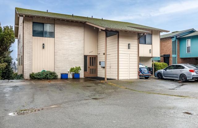 3424 25th Ave W - 3424 25th Avenue West, Seattle, WA 98199