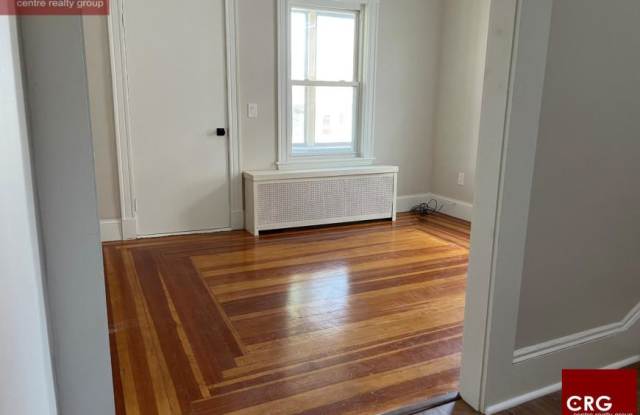 25 Warner St. Gallery 4