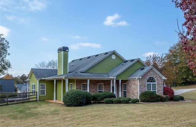 300 Mckendree Court Gallery 2
