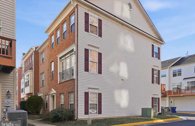 2335 HUNTINGTON STATION Court photos photos