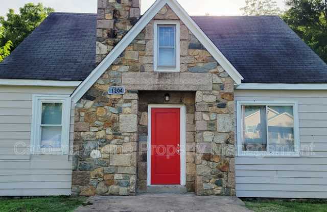 1204 Asheboro St - 1204 Asheboro Street, High Point, NC 27260
