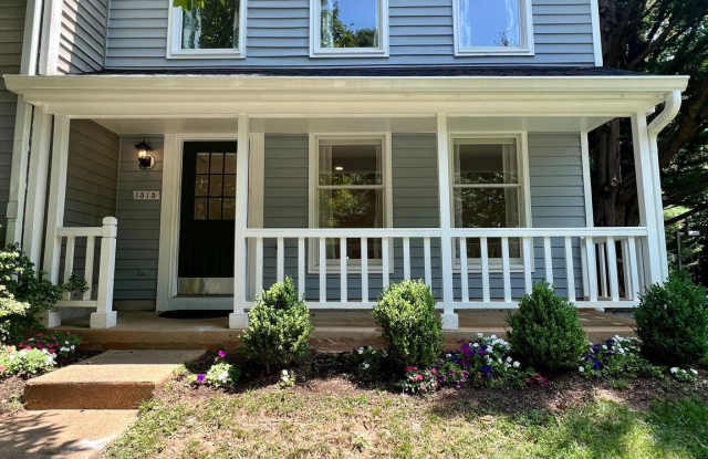 1515 TWISTED OAK DRIVE photos photos