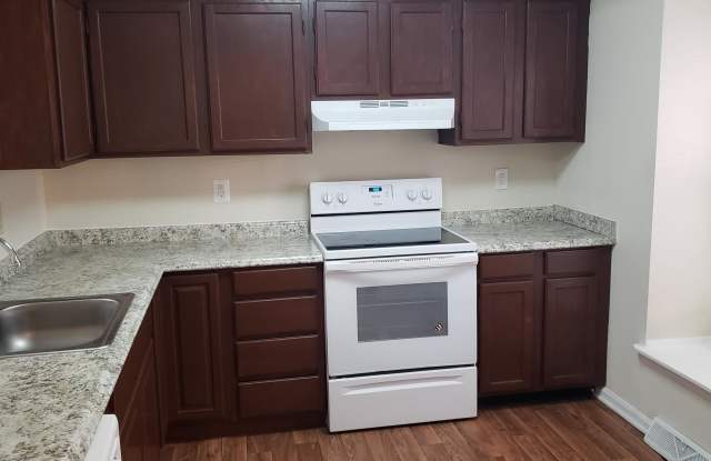 120 TENNYSON CT Gallery 4