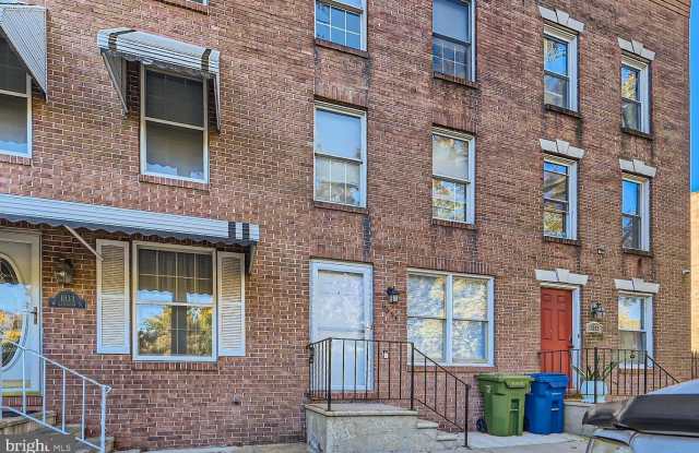 1035 W LEXINGTON STREET photos photos