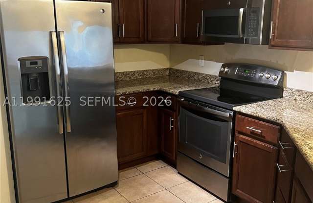 802 Constitution Dr photos photos