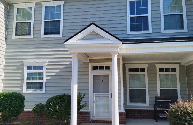 114 Governors Blvd photos photos