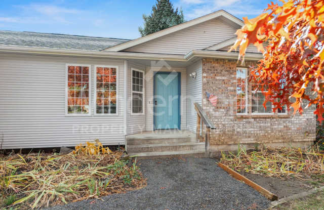 Beautiful 4-Bedroom Home In The South Hill With Solar Panels - Save On Utilities - 3404 East 58th Court, Spokane County, WA 99223